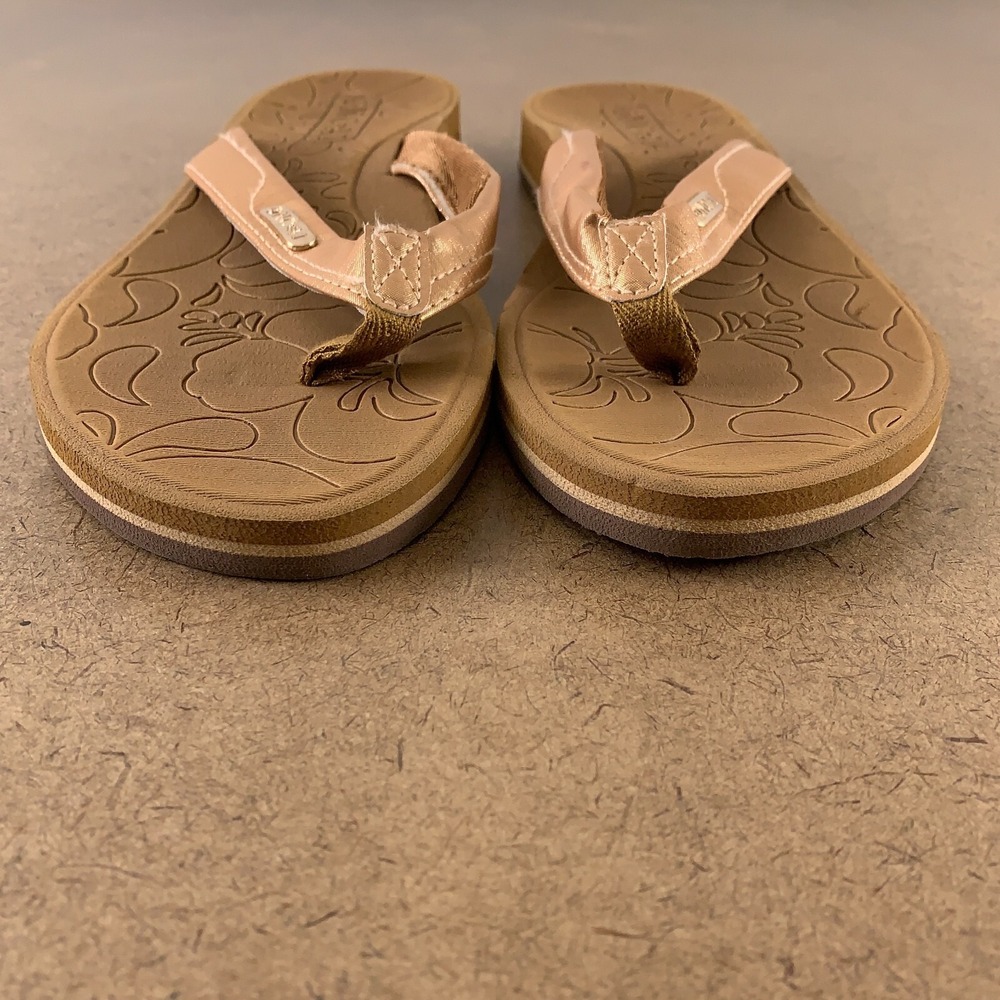 ONCAI Women's Shoe Size 11 Gold Shimmer Arch Support Non Slip Flip Flops New